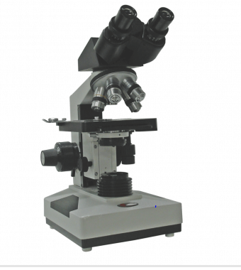 MICROSCÓPIO BIOLÓGICO BINOCULAR
